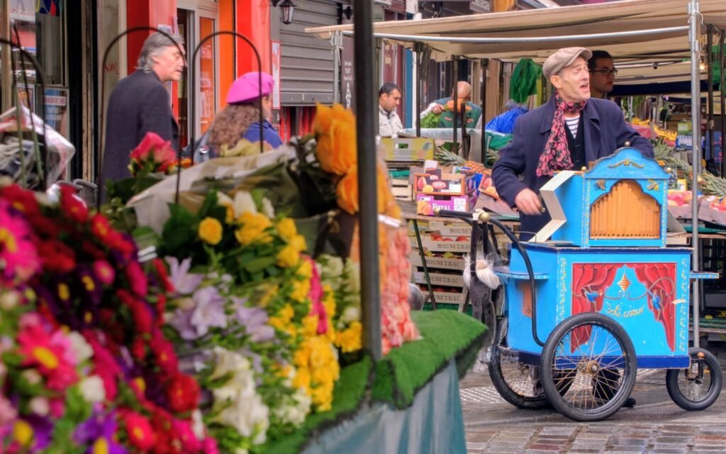 Frankreich: Leierkastenmann