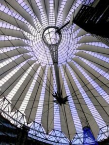 Kuppel im Sony Center
