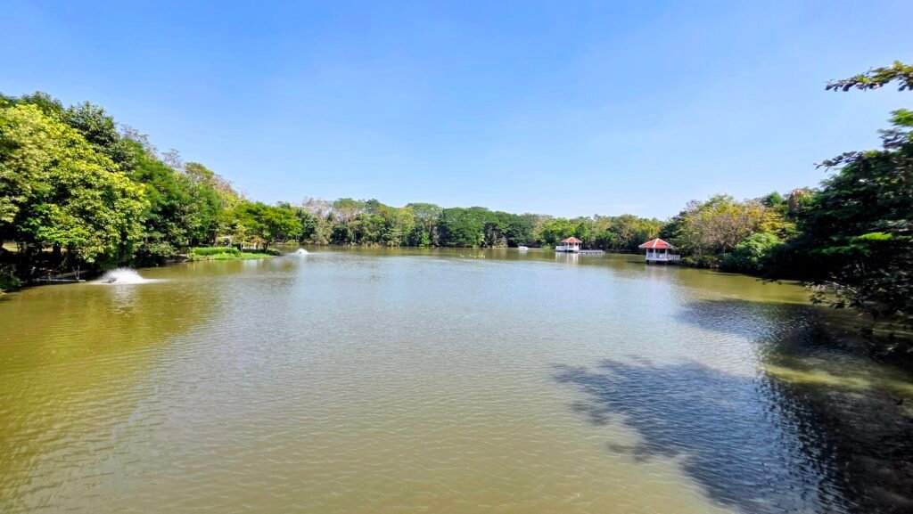 Sri Nakhon Khuean Khan Park and Botanical 