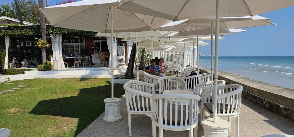 Living Room Café in Hua Hin
